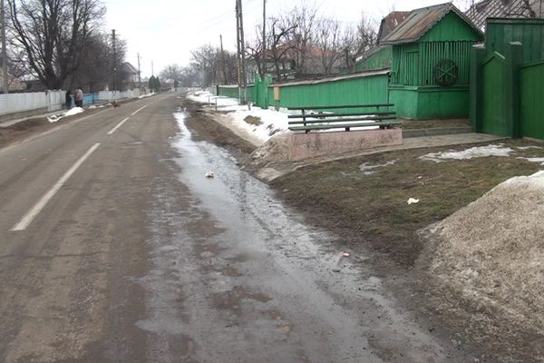 Pieton accidentat mortal de o mașină care dădea cu spatele FOTO