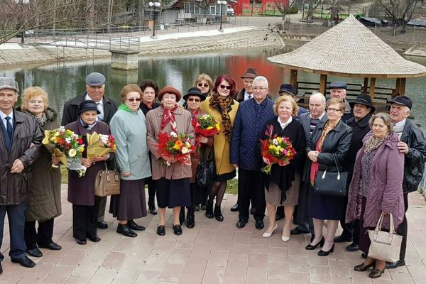 VIDEO Zona de agrement Tătărași, redechisă în prezența sucevenilor care au împlinit 50 de ani de căsătorie