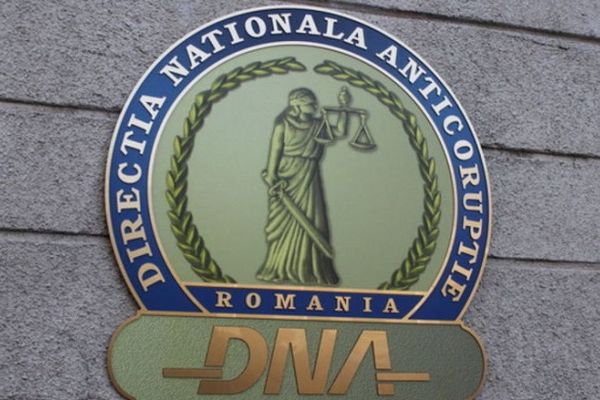 Șefa Centrului Medical al IPJ Suceava trimisă în judecată pentru luare de mită, fals intelectual și trafic de droguri de mare risc