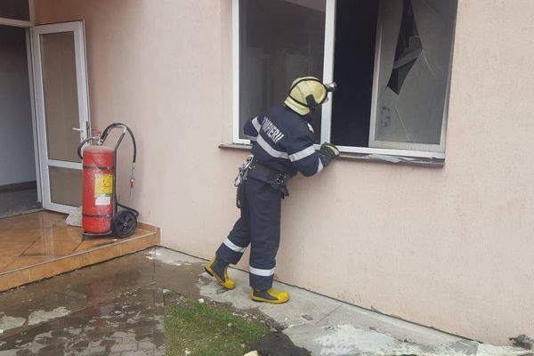 Incendiu la Centrul de Recuperare și Reabilitare Neuropsihiatrică Todirești FOTO