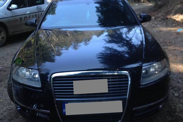 Autoturism cu aproape 12.000 pachete de țigări abandonat pe raza localității Sucevița