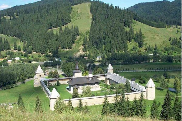 Creștere semnificativă a numărului de turiști în Bucovina
