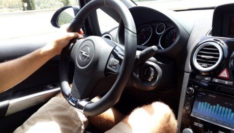 Vicovu de Sus. Adolescent de 15 ani prins la volanul unei mașini