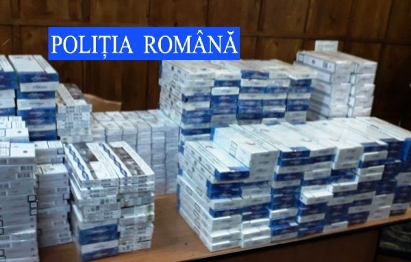 Țigări de contrabandă în valoare de peste 15.000 lei confiscate de polițiști