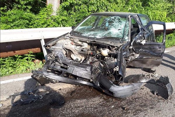 Accident rutier cu cinci victime, după o coliziune între un autoturism și două motociclete VIDEO