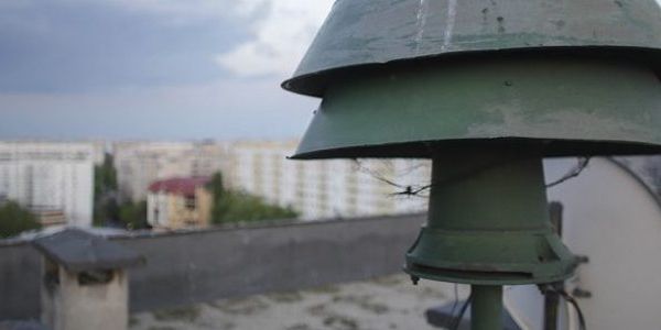 Spargere la un magazin din Frasin. Hoții au fugit, speriați de alarmă