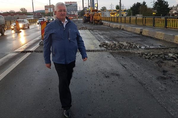 Reîncepe calvarul pe podul de la Bazar! Benzile de pe sensul dinspre Burdujeni, închise de miercuri dimineață