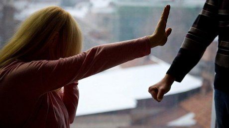 Ordin de protecție provizoriu pentru un bărbat din Vatra Dornei, după ce și-a bătut soția