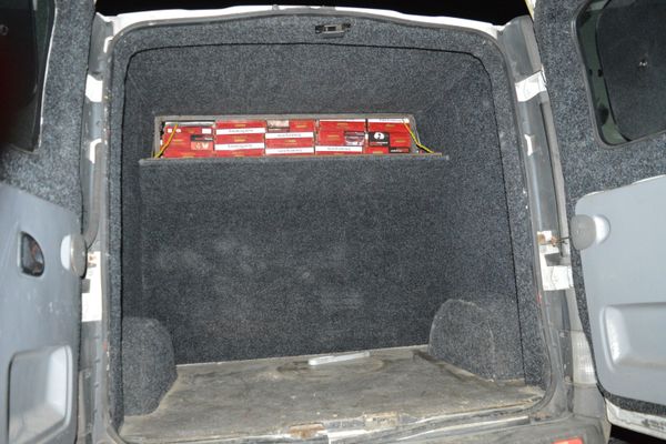 Dosar penal pentru o femeie prinsă cu 125 de pachete cu țigări