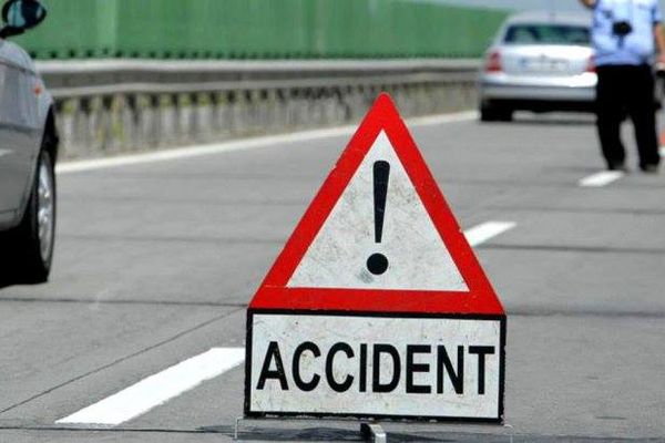 Cinci persoane au fost rănite după o depășire neregulamentară