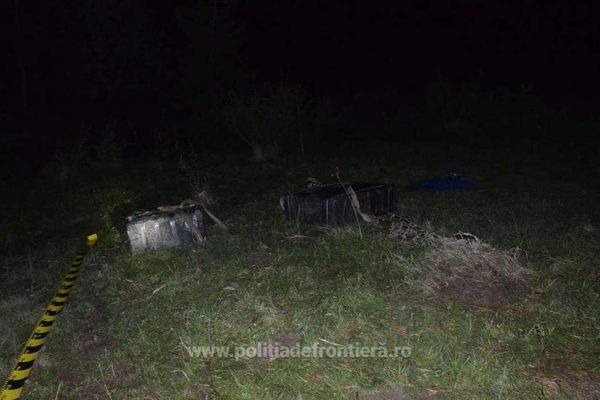 Focuri de armă pentru prinderea unor contrabandiști de țigări. Suspecții au reușit să fugă