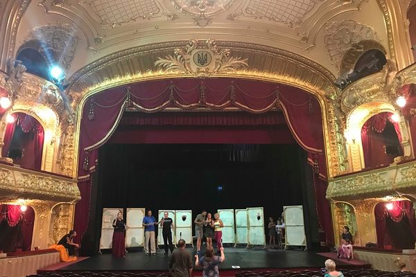 Colaborare între Teatrul Municipal Matei Vișniec Suceava și Teatrul Dramatic Olga Kobileanska din Cernăuți