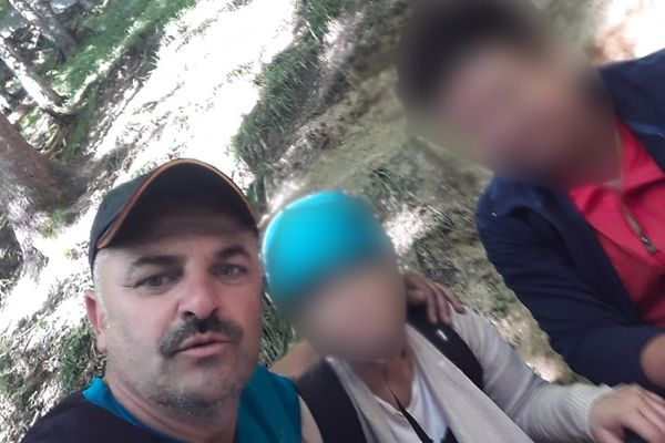 Doi pompieri suceveni, aflați în timpul liber, au salvat o turistă în pericol să cadă de la 15 metri înălțime