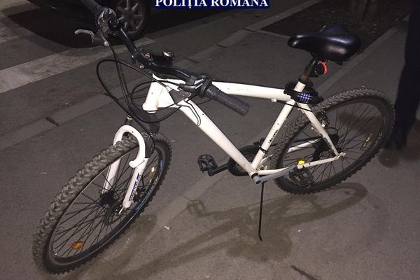 Recidivist reținut după ce a furat o bicicletă