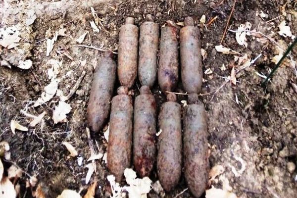 Proiectile din al Doilea Război Mondial, descoperite în curtea unei firme din Rădăuți