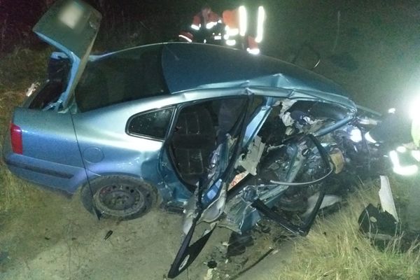 Accident rutier grav la ieșire din Câmpulung Moldovenesc. Doi tineri și-au pierdut viața FOTO