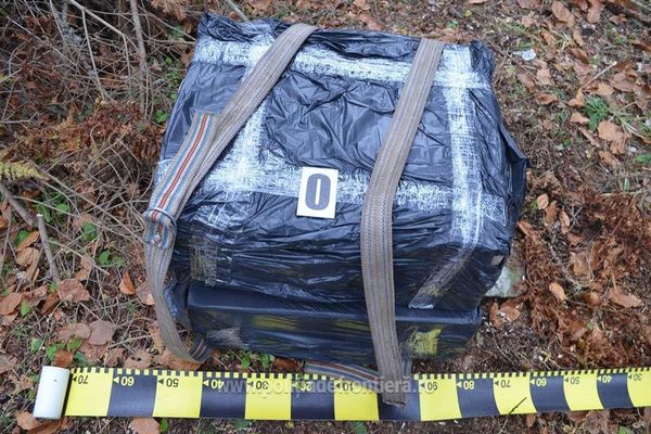 Focuri de armă pentru prinderea unor contrabandiști de țigări