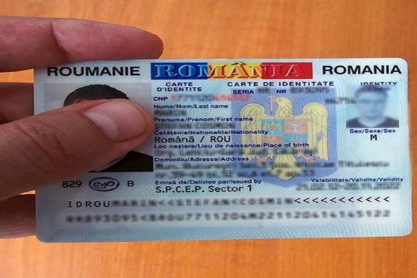 Un sucevean căutat pentru tentativă de omor a fost prins de polițiști când s-a dus la Evidența Persoanelor să-și schimbe cartea de identitate