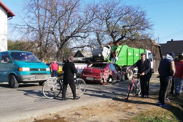 Accident provocat de un sofer mort de beat Foto