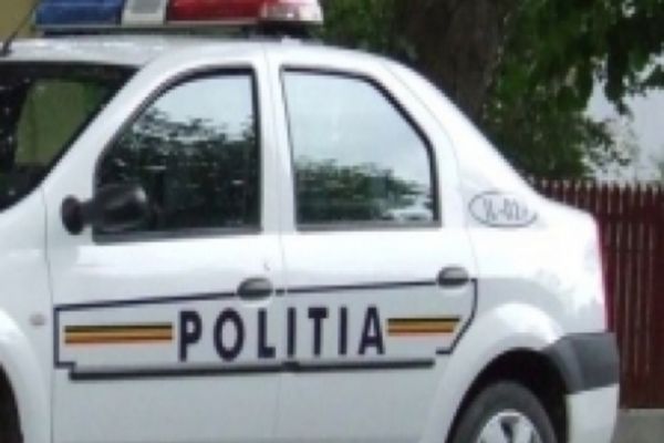 Urmărire în trafic la Clit. Șoferul era beat criță și nu avea permis de conducere 