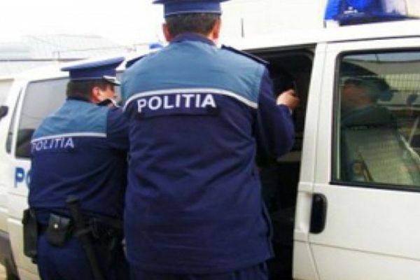 Un bărbat din Vicovu de Sus a fost reținut după ce a încalcat ordinul de protecție. Acesta își terorizează fosta soție