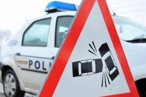 Accident în lanț produs de un vasluian beat și fără permis