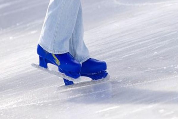 2500 de bilete de intrare vândute la patinoarul Areni, în primele șase zile ale anului