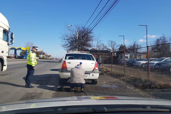 Acțiune a polițiștilor suceveni pentru depistarea șoferilor care fac transport ilegal de persoane