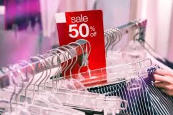 MARE ATENȚIE la reducerile de sezon! Recomandările Protecției Consumatorului