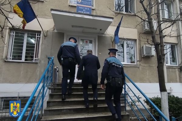 VIDEO: Campanie de informare a MAI cu privire la drepturile și obligațiile cetățenilor atunci când sunt cercetați de polițiști
