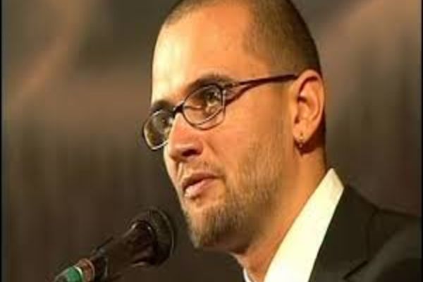 Spectacol pe piața media: Oreste Teodorescu va modera "Jocuri de putere", la Realitatea PLUS