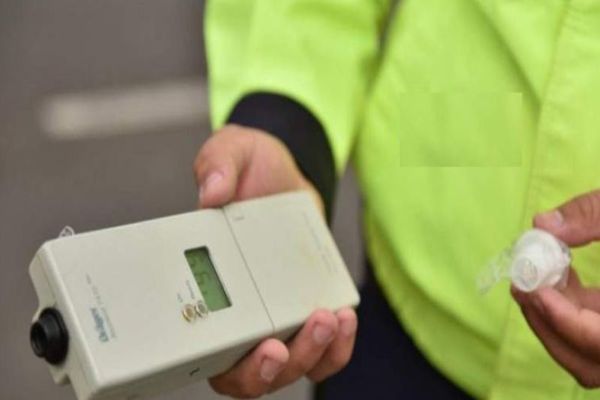 Un șofer din Câmpulung Moldovenesc a fost prins la volan cu o alcoolemie de 1,44 mg/l