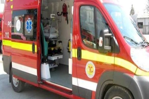 Un bătrân și-a pierdut viața după ce a fost lovit de un autoturism