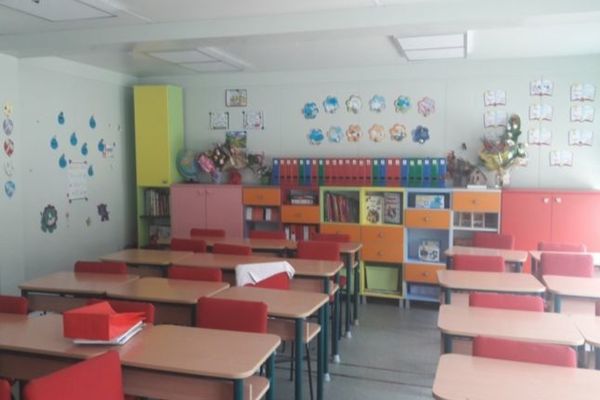 Alte două școli din Fălticeni au suspendat parțial cursurile din cauza gripei