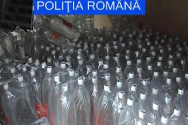 Un bărbat din Câmpulung Moldovenesc a fost prins cu alcool de contrabandă în urma unui control în trafic