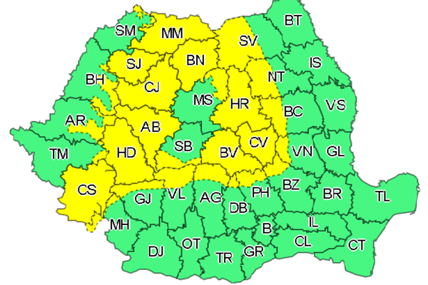 Cod galben de vânt, ploi și ninsori în zona de munte a județului Suceava