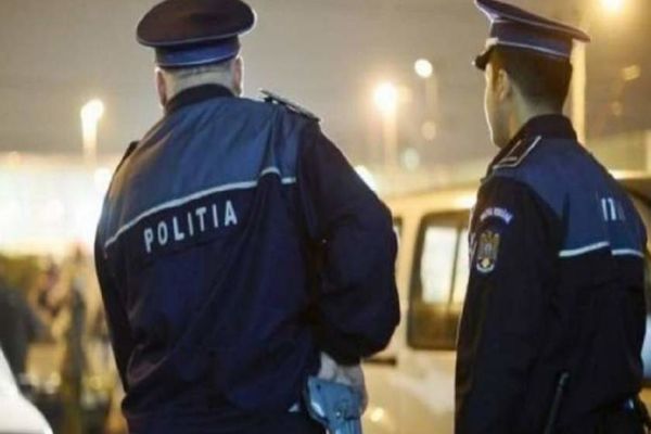 Aproape 1.800 de persoane aflate în autoizolare sau carantină, verificate de polițiști și jandarmi