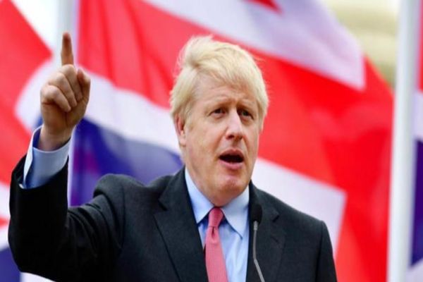 Premierul Marii Britanii, Boris Johnson, internat de urgență