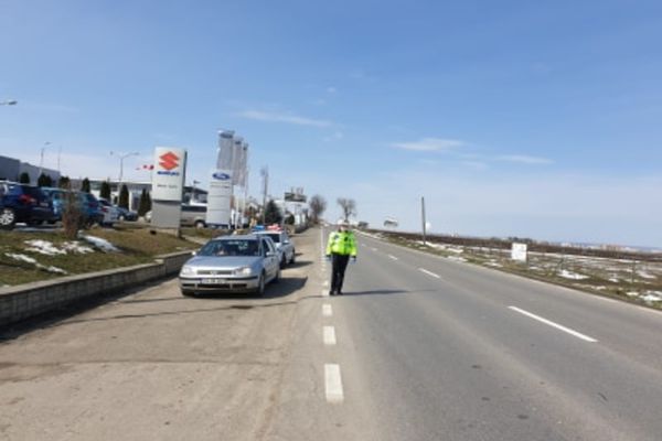 Aproape 120 de sancțiuni contravenționale aplicate pentru încălcarea restricțiilor de circulație
