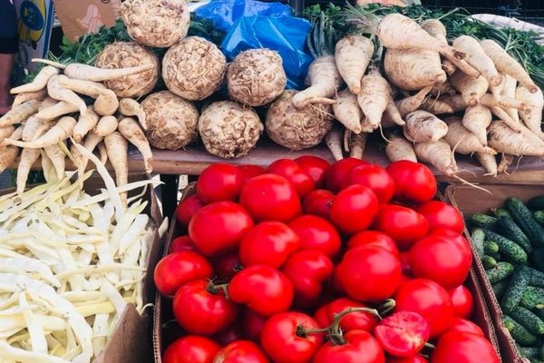 Primăria orașului Vicovu de Sus anunță deschiderea pieței agroalimentare