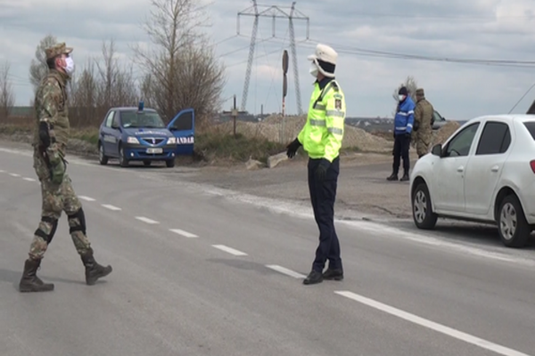 Peste 85 de sancțiuni contravenționale aplicate pentru încălcarea prevederilor privind circulația persoanelor