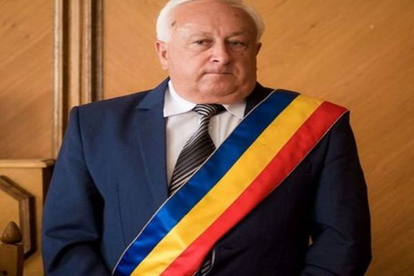 Primarul municipiului Rădăuți a fost confirmat cu coronavirus