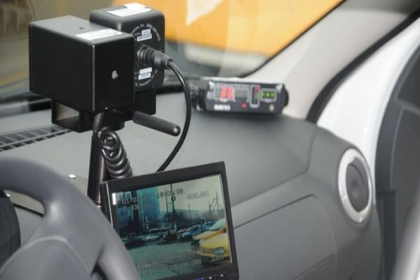 Un sucevean fără permis a fost prins de radar