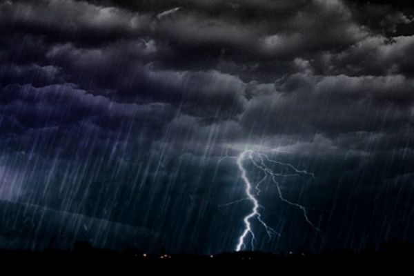 Avertizare METEO: ploi torențiale, vijelii și grindină