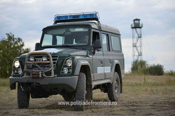 Patru cetățeni din Bangladesh, opriți la frontiera de nord a țării Vineri