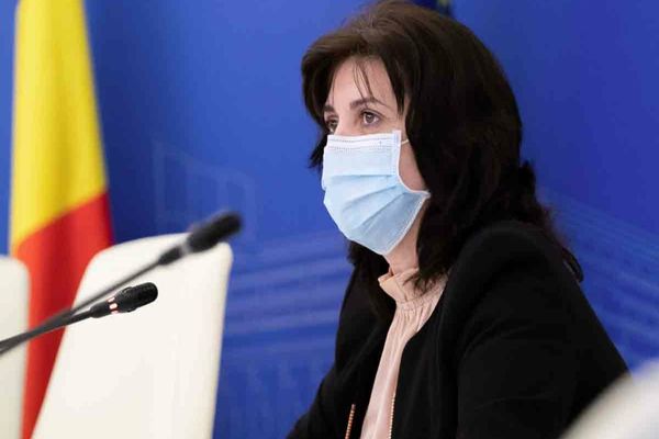 Comitetul pentru Situații de urgență va anunța modificările privind scenariile școlilor