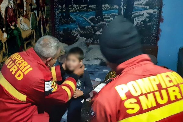 Mobilizare de forțe pentru găsirea unui băiețel de patru ani. După ore bune de căutări acesta a fost gasit 