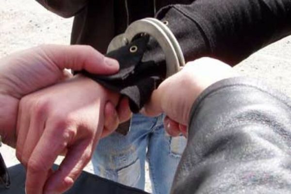 Șofer beat, în cătușe! 