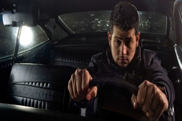 A ieșit la plimbare cu mașina deși avea permisul suspendat