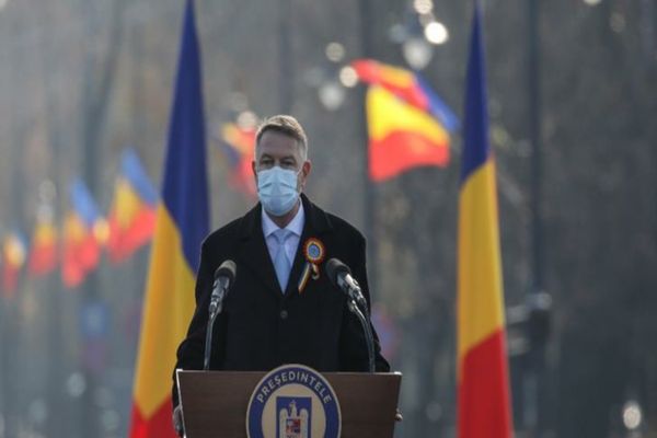 Klaus Iohannis, mesaj de 1 Decembrie: „Peste ani vom putea fi mândri de modul în care românii au răspuns acestei provocări a pandemiei”